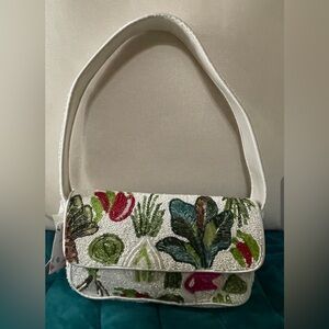Floral Embroidered White Handbag.NO BEADS MISSING.NWT